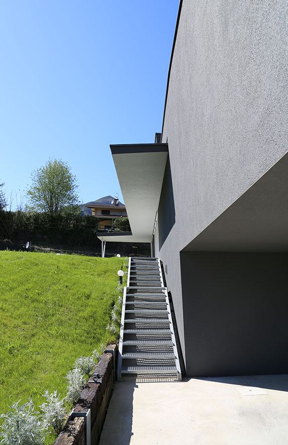 Vista de escalera de vivienda-unifamiliar-ia-arrankudiaga