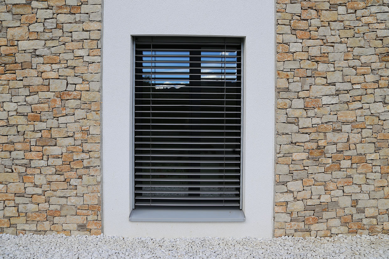 Detalle de una ventana de vivienda-unifamiliar-jmc-zalla